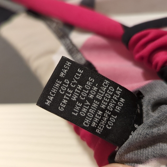 ALFANI Tunic Blouse Multi Colored with Silver Tassel Embellishment Petite Medium - Picture 10 of 10